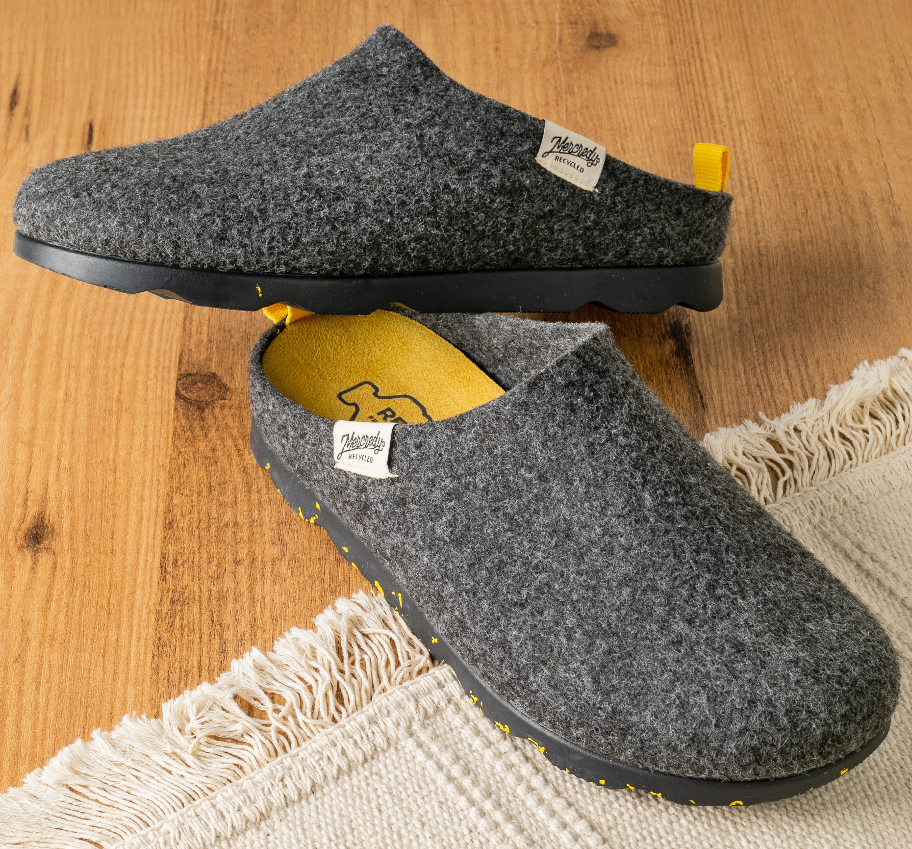 Mens slippers on on sale clearance