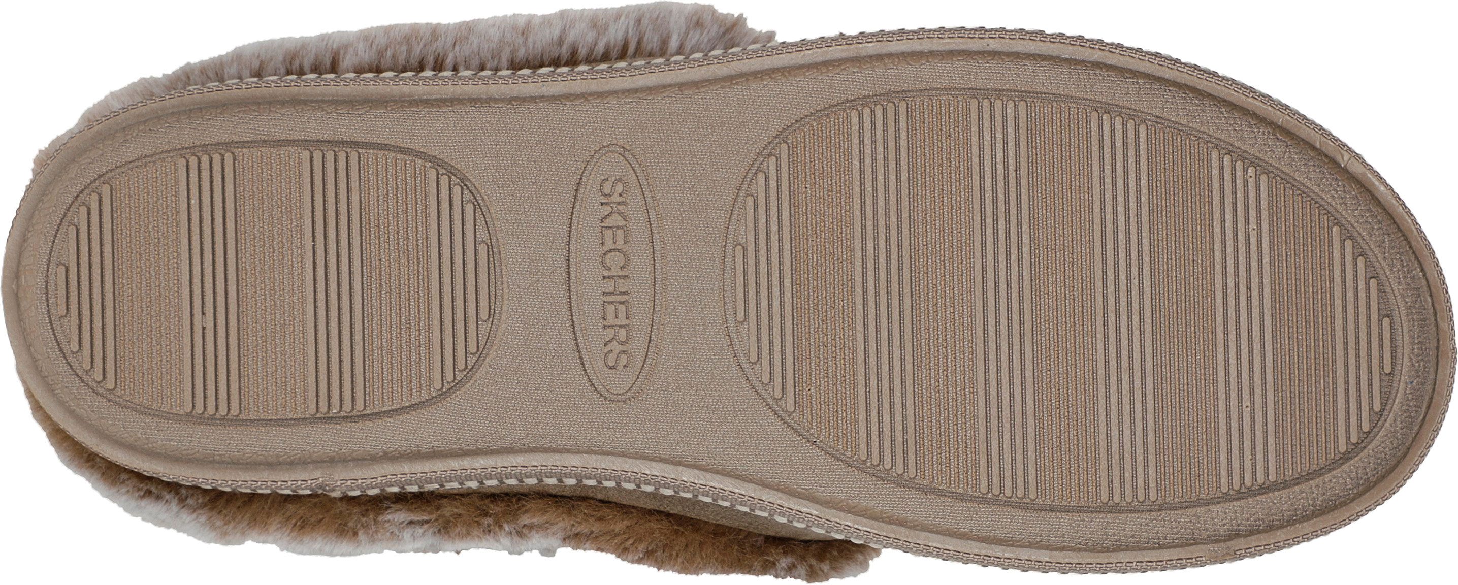 Sketchers house online slippers